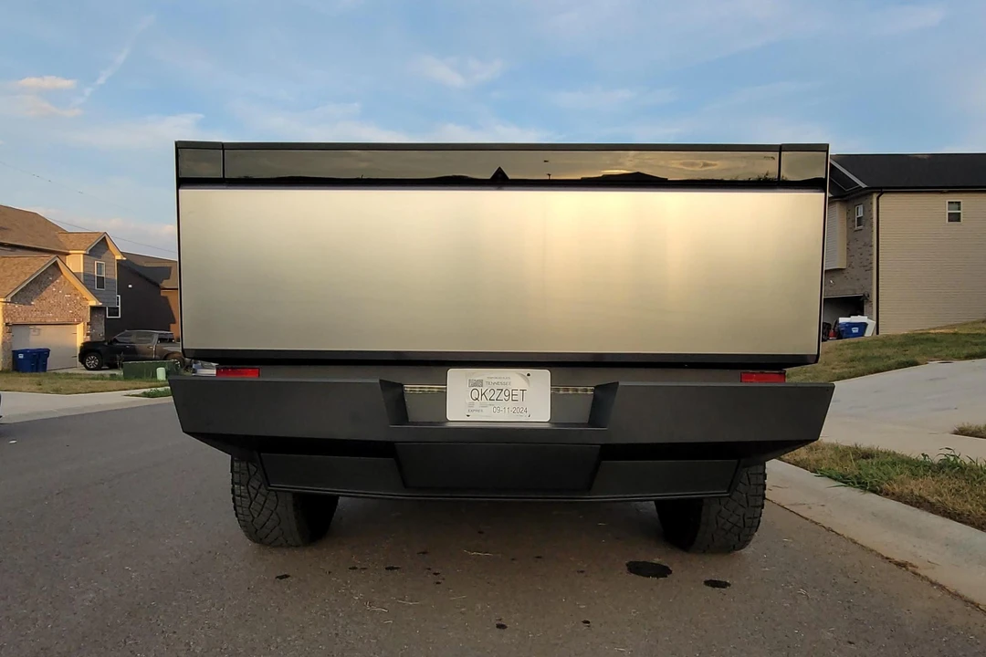 2024 Tesla Cybertruck - Image 21 of 31
