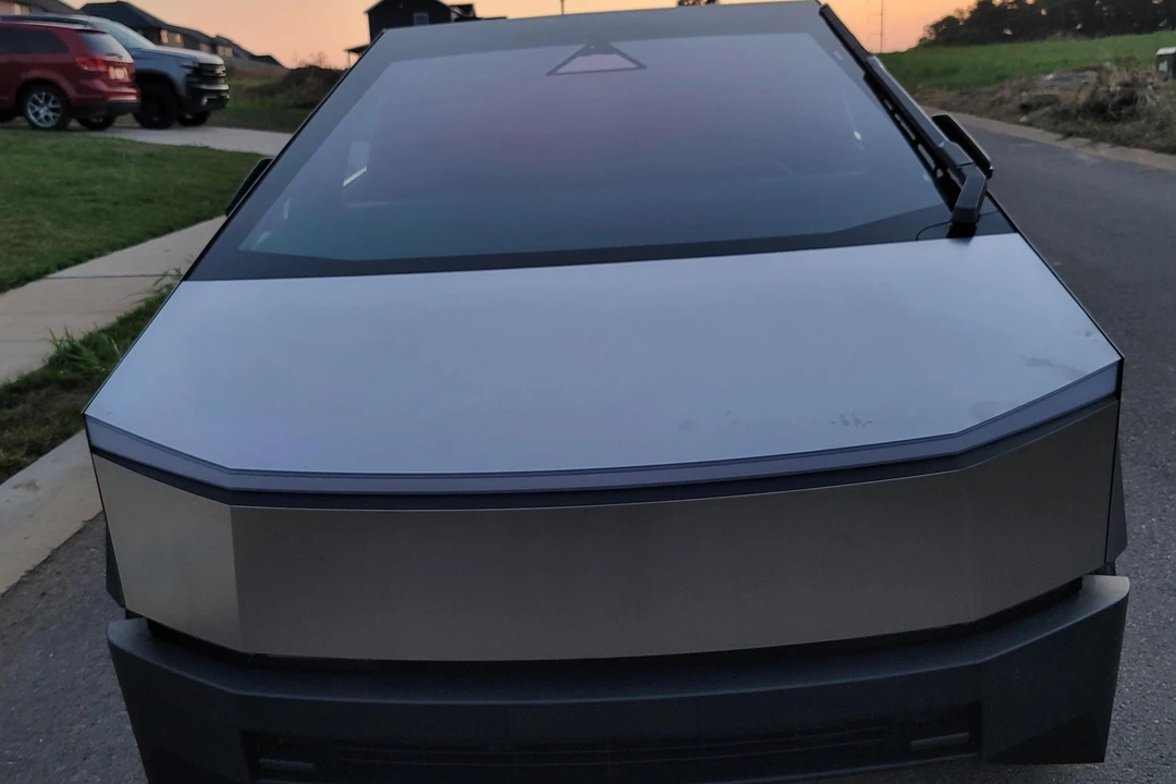 2024 Tesla Cybertruck - Image 9 of 31