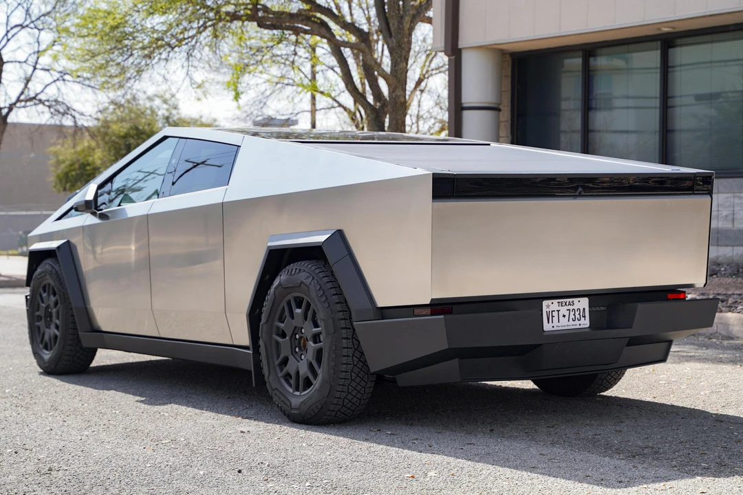 2024 Tesla Cybertruck - Image 4 of 31