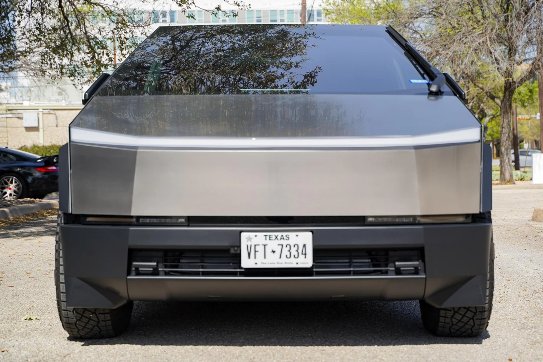 2024 Tesla Cybertruck - Image 2 of 31