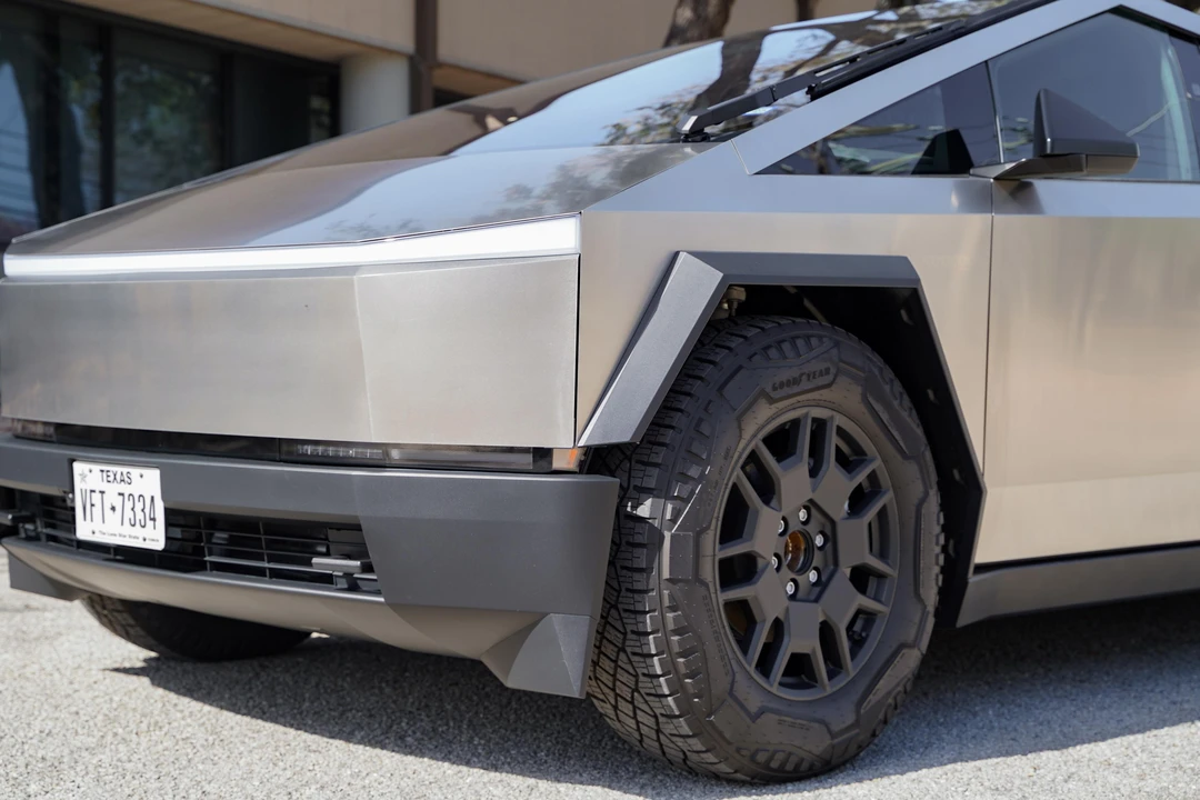 2024 Tesla Cybertruck - Image 22 of 31
