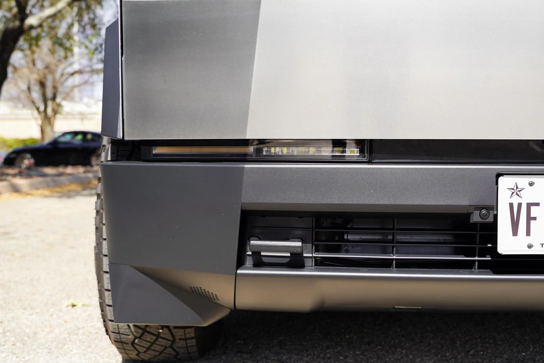 2024 Tesla Cybertruck - Image 19 of 31