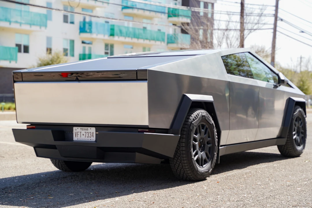 2024 Tesla Cybertruck - Image 6 of 31