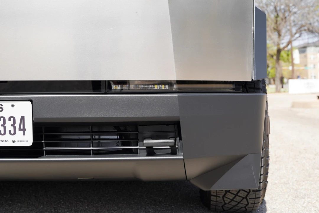 2024 Tesla Cybertruck - Image 20 of 31