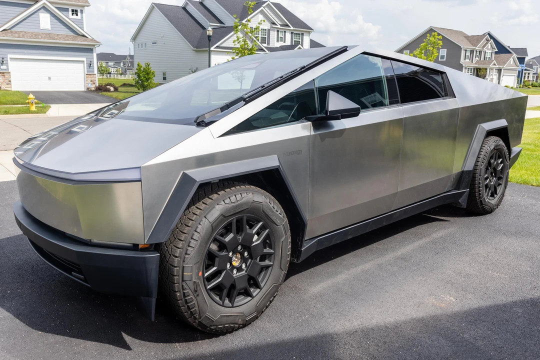 2024 Tesla Cybertruck - Image 7 of 31