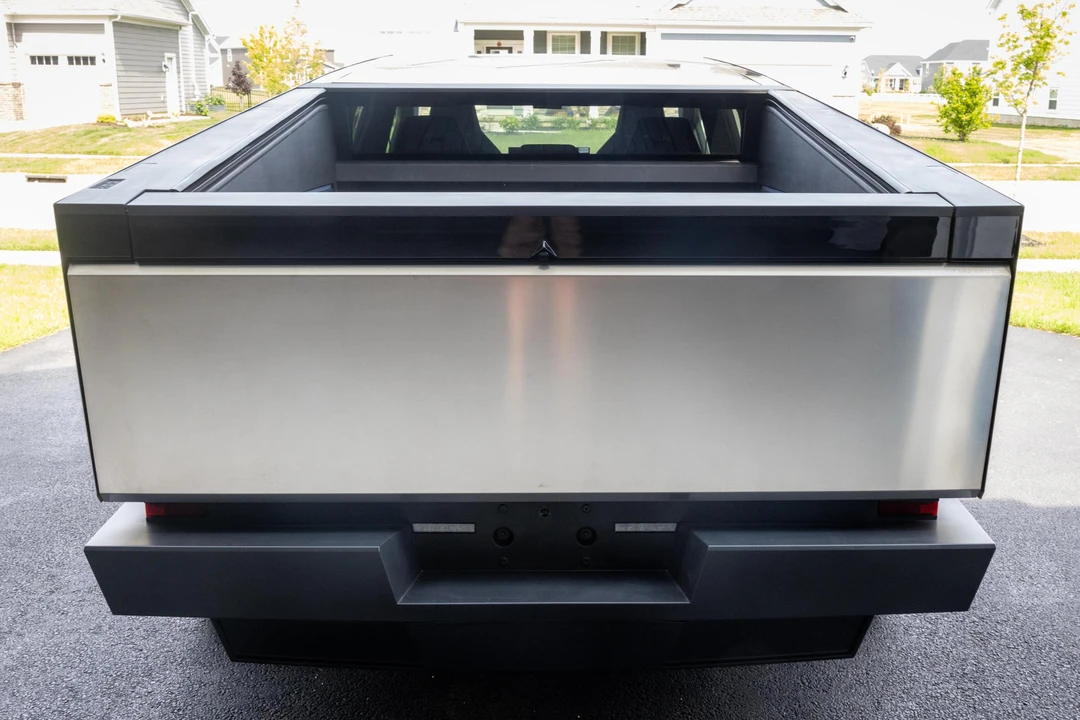 2024 Tesla Cybertruck - Image 5 of 31
