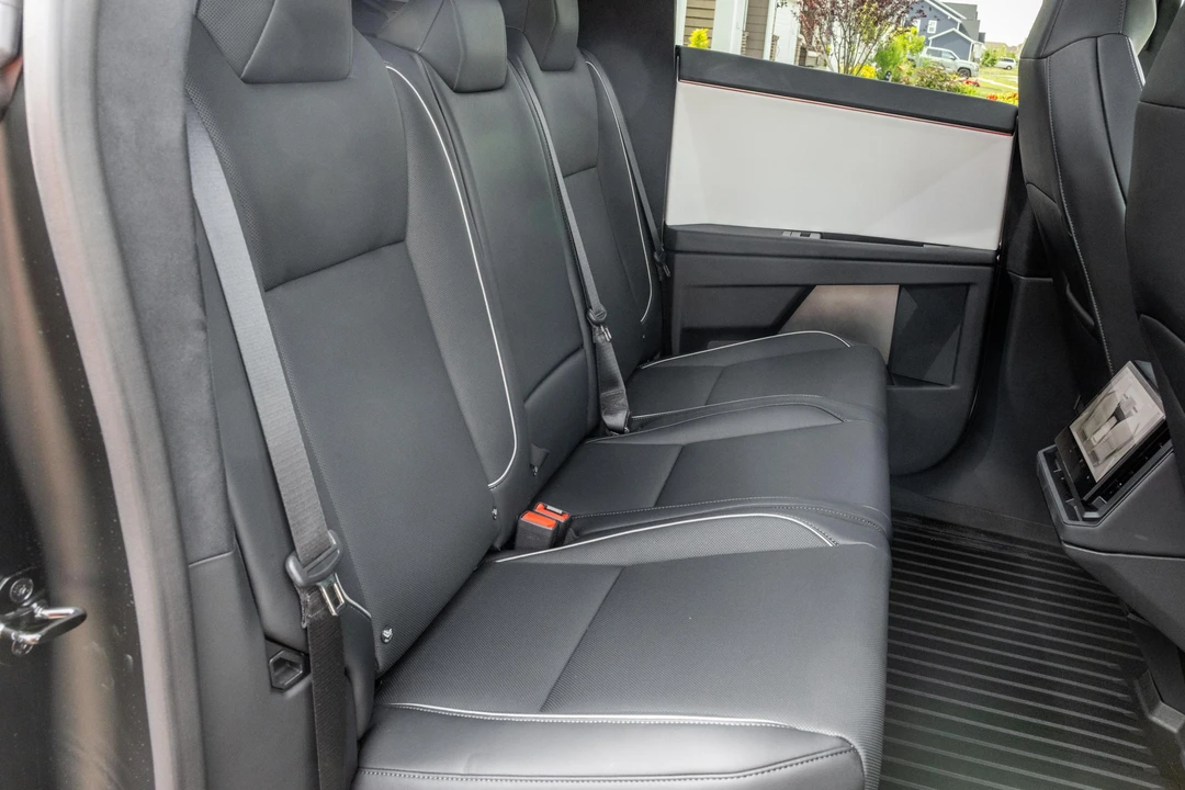 2024 Tesla Cybertruck - Image 21 of 31