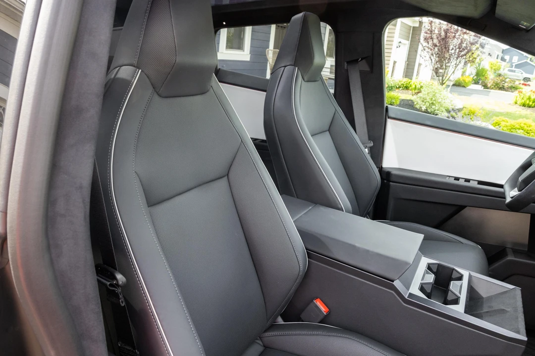 2024 Tesla Cybertruck - Image 26 of 31