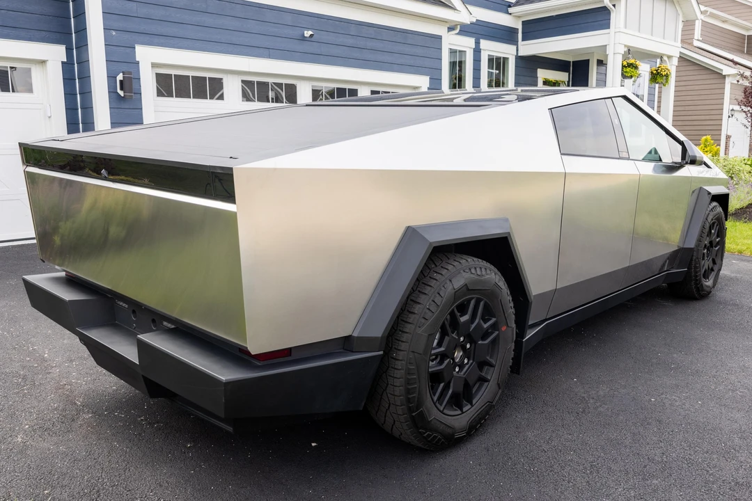 2024 Tesla Cybertruck - Image 4 of 31