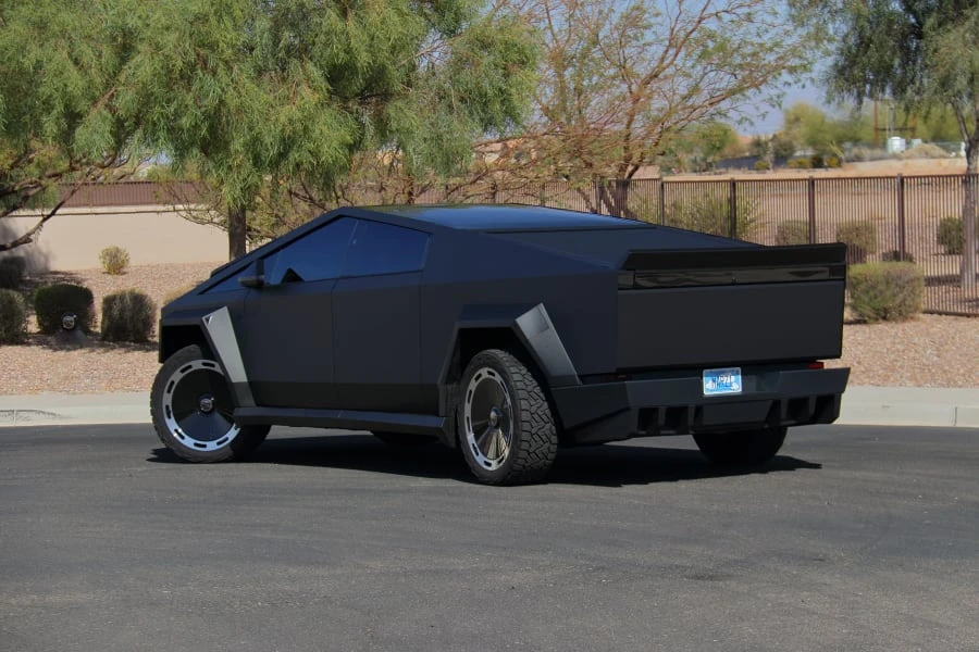 2024 Tesla Cybertruck - Image 25 of 31