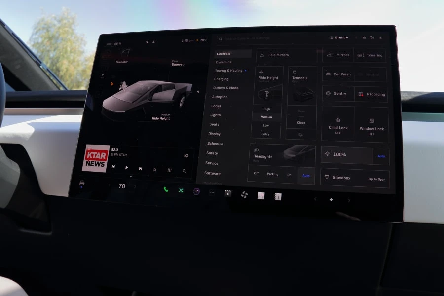 2024 Tesla Cybertruck - Image 31 of 31