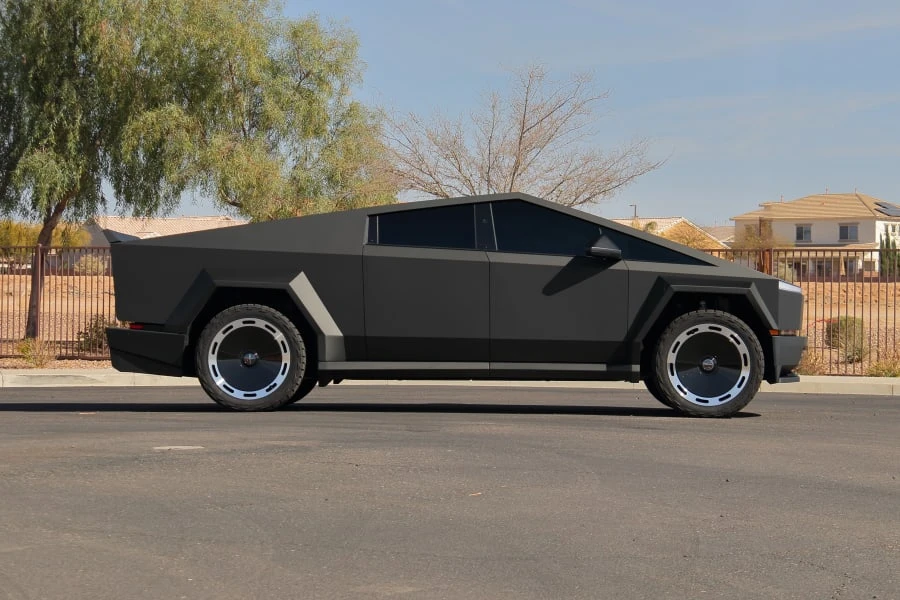 2024 Tesla Cybertruck - Image 22 of 31