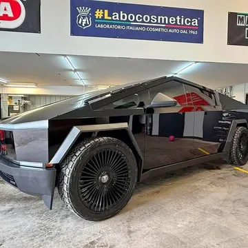 2024 Tesla Cybertruck Foundation Series