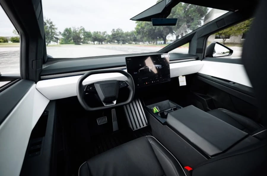 2024 Tesla Cybertruck - Image 11 of 14
