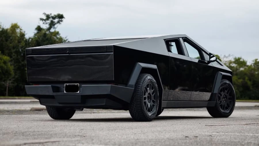 2024 Tesla Cybertruck - Image 8 of 14
