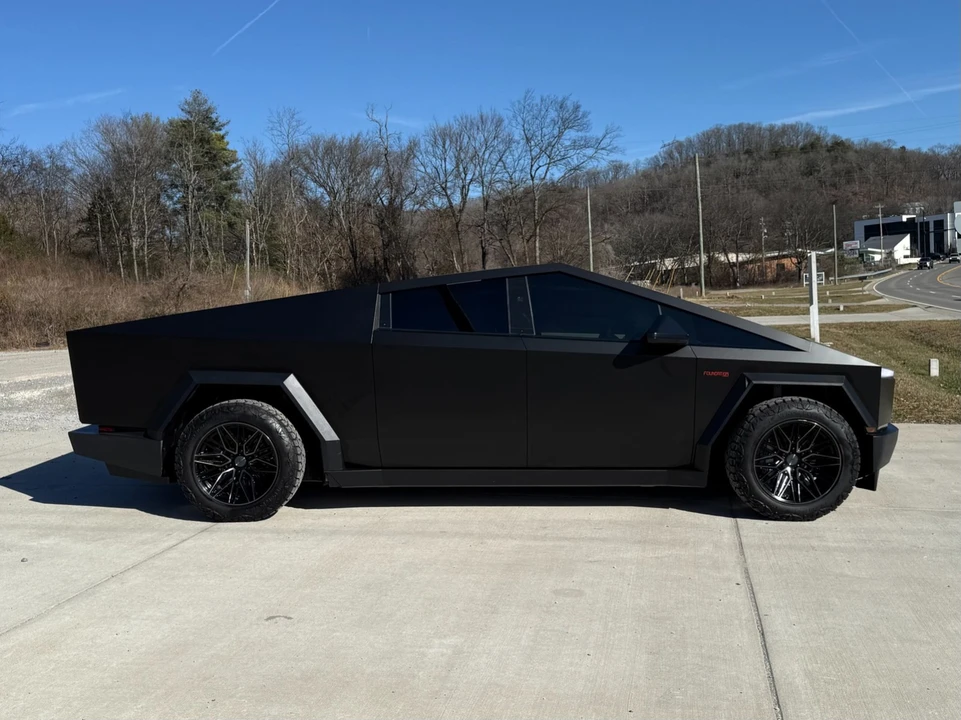 2024 Tesla Cybertruck - Image 7 of 12