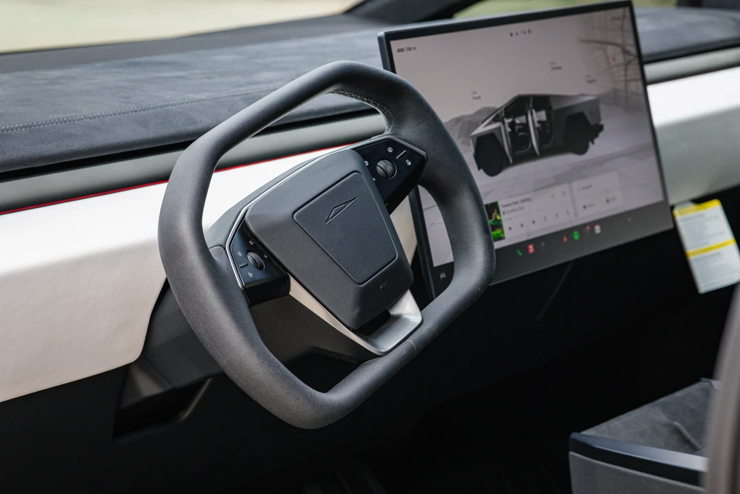 2024 Tesla Cybertruck - Image 4 of 4