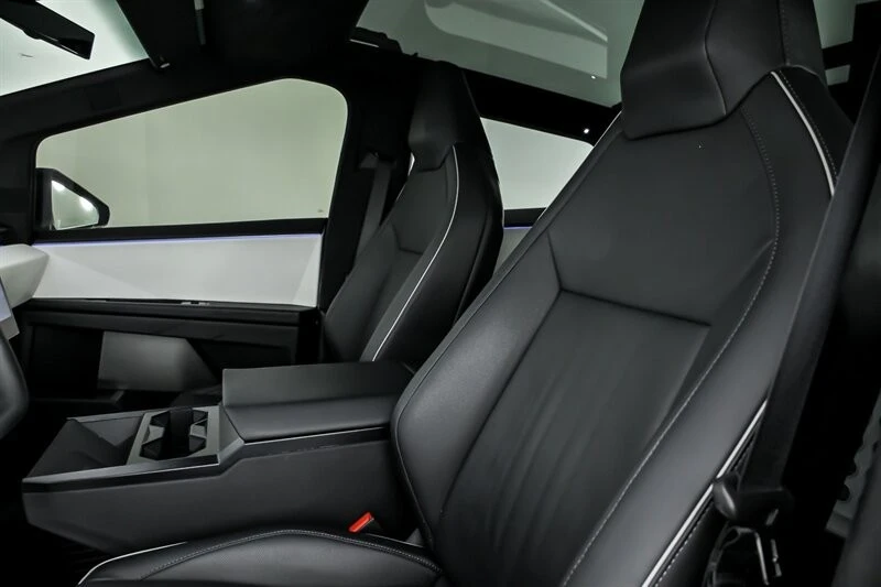 2024 Tesla Cybertruck - Image 20 of 21