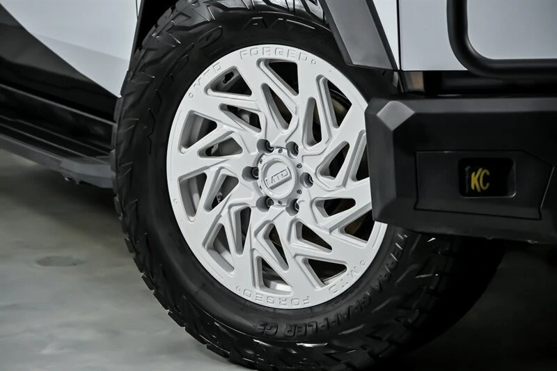 2024 Tesla Cybertruck - Image 4 of 21