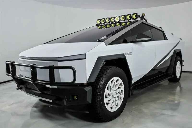 2024 Tesla Cybertruck - Image 6 of 21