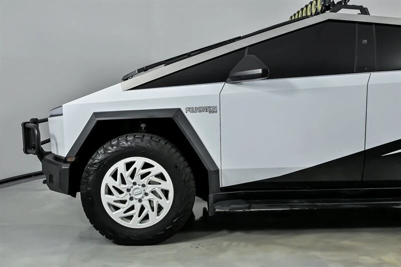 2024 Tesla Cybertruck - Image 7 of 21
