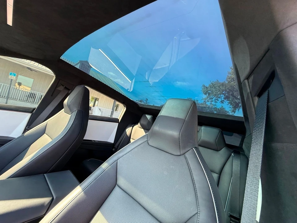 2024 Tesla Cybertruck - Image 7 of 12