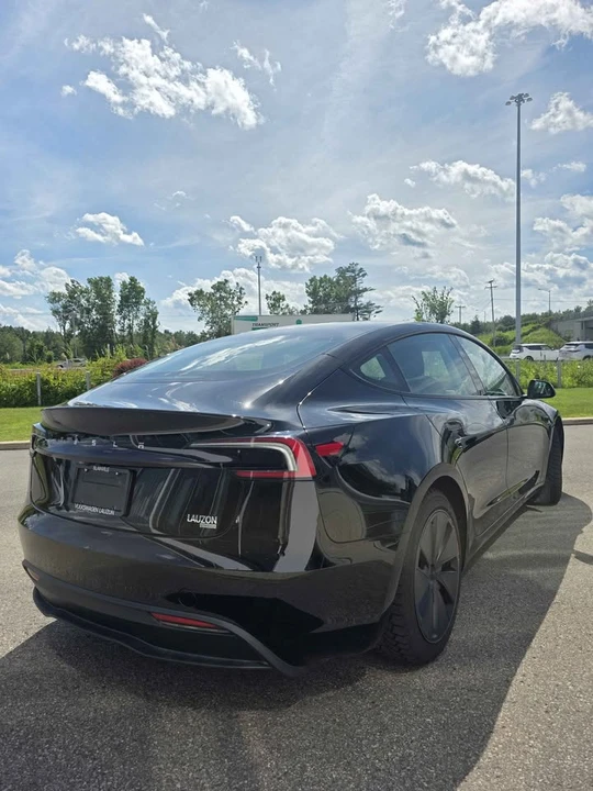 2024 Tesla Model 3 - Image 3 of 9