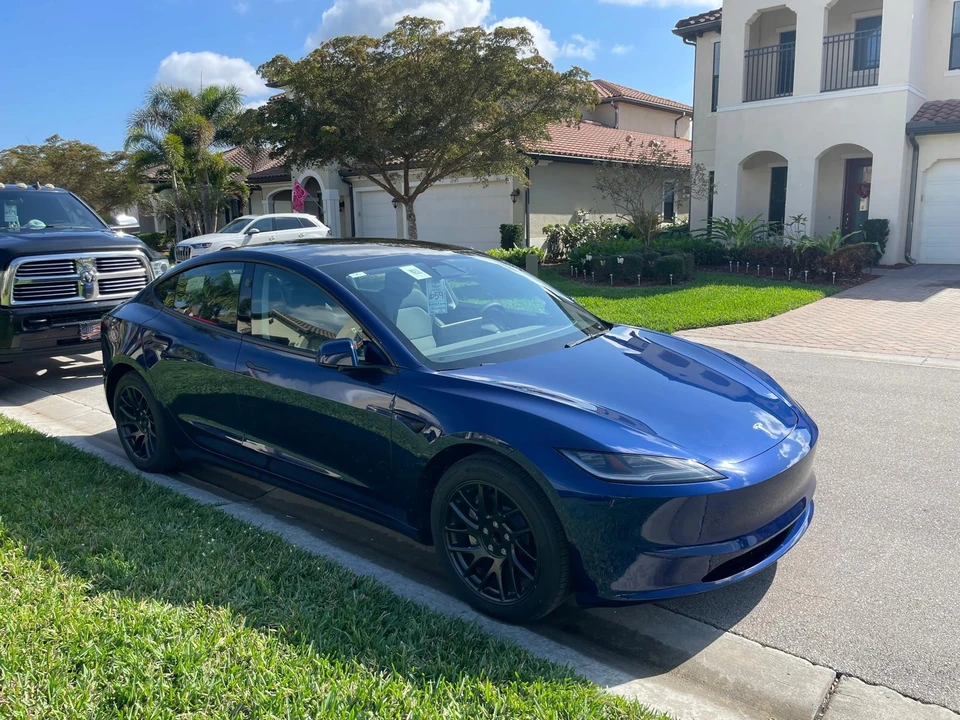 2024 Tesla Model 3 - Image 7 of 21