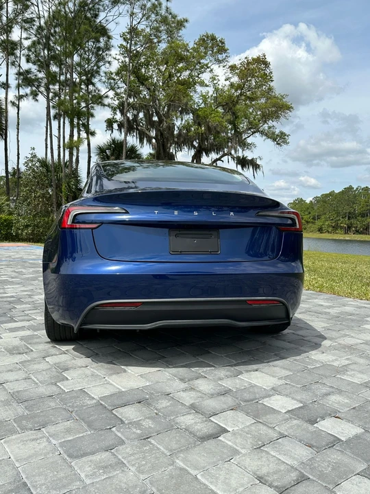 2024 Tesla Model 3 - Image 3 of 21