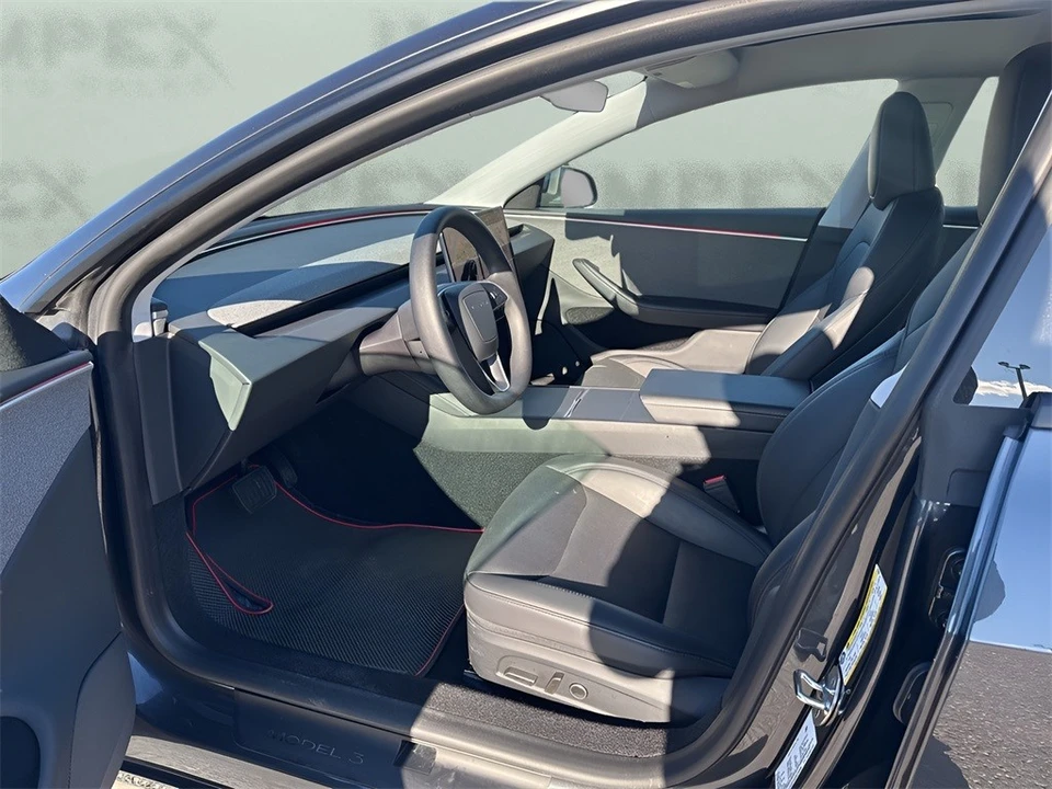 2024 Tesla Model 3 - Image 9 of 12