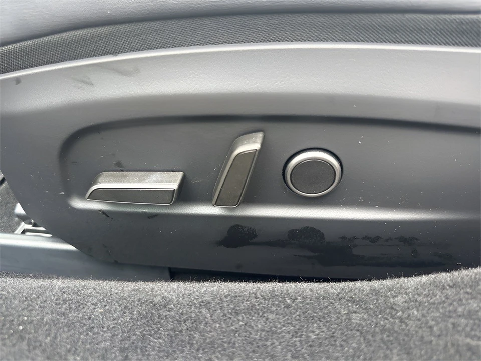 2024 Tesla Model 3 - Image 10 of 12