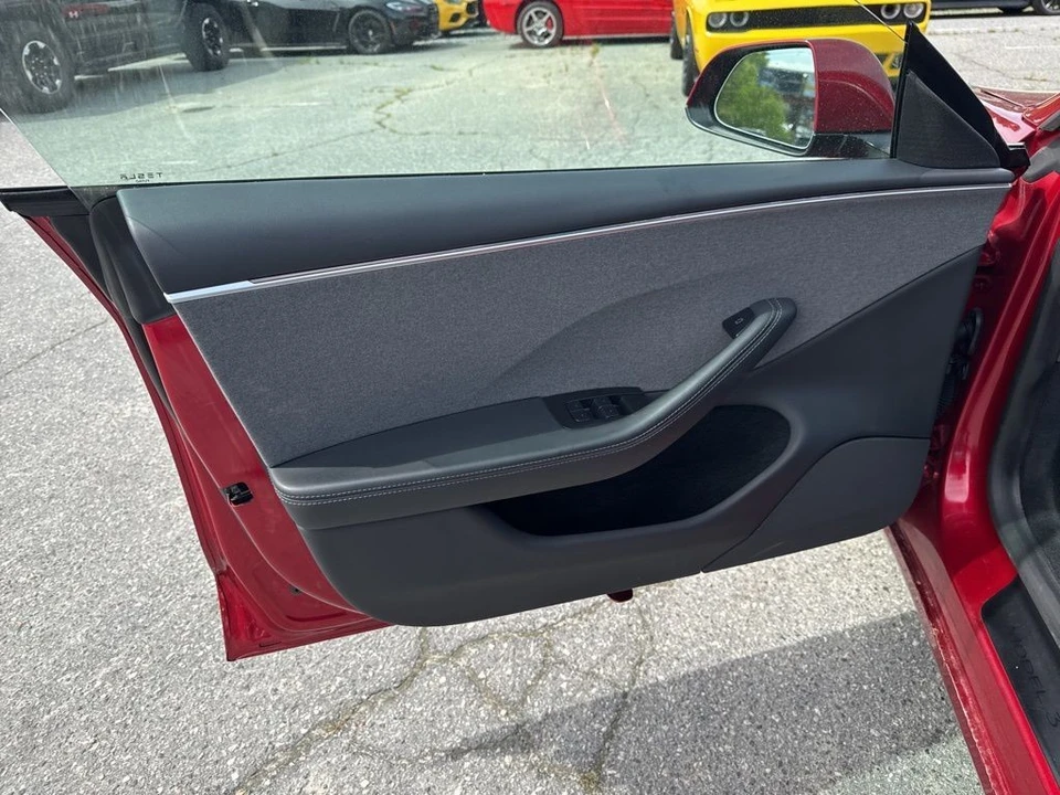 2024 Tesla Model 3 - Image 27 of 31