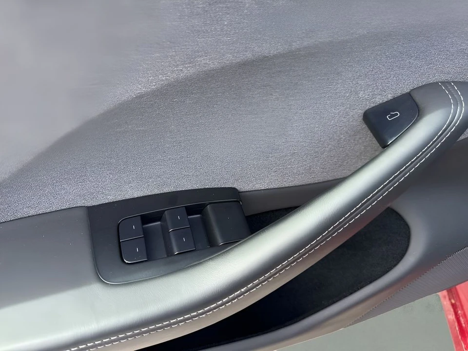 2024 Tesla Model 3 - Image 28 of 31