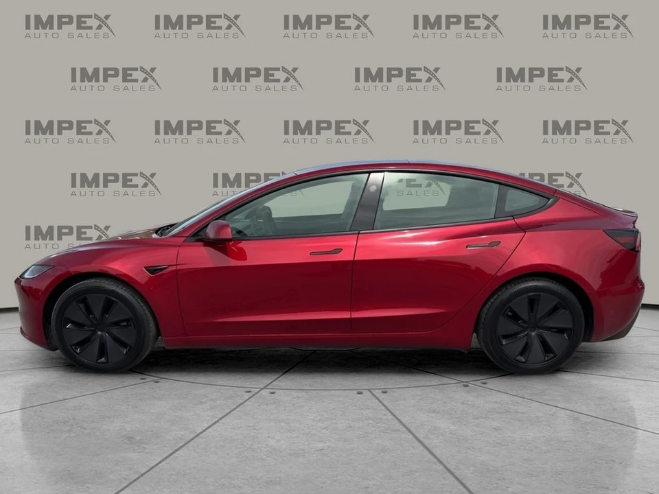2024 Tesla Model 3 - Image 2 of 31