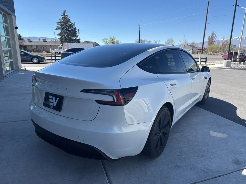 2024 Tesla Model 3 - Image 8 of 21