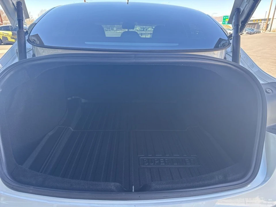 2024 Tesla Model 3 - Image 17 of 21