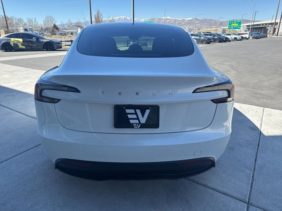 2024 Tesla Model 3 - Image 7 of 21