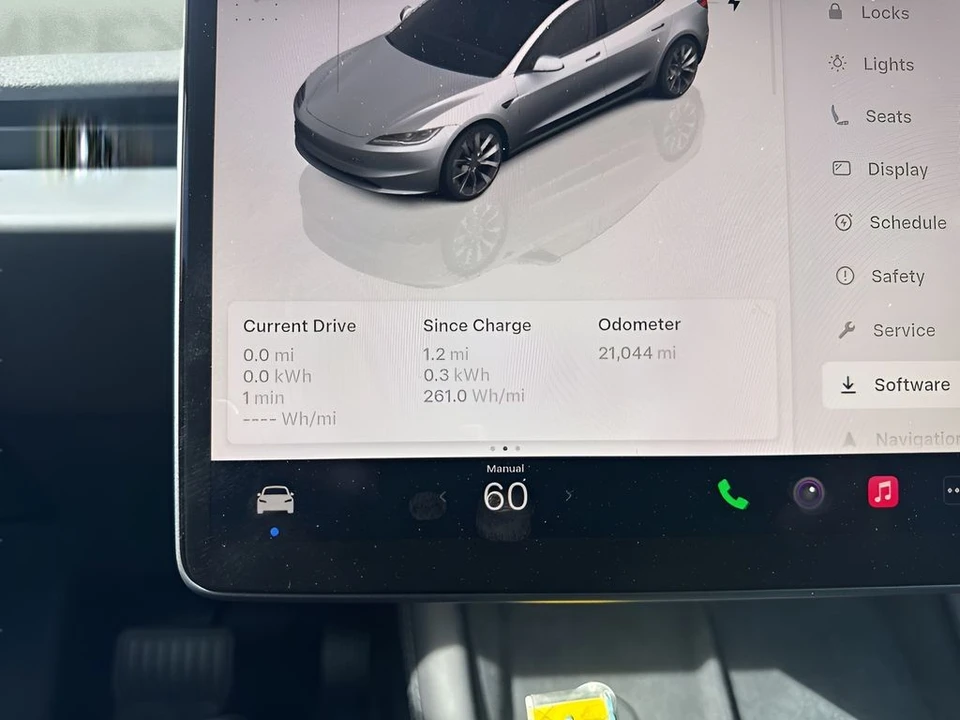 2024 Tesla Model 3 - Image 27 of 31