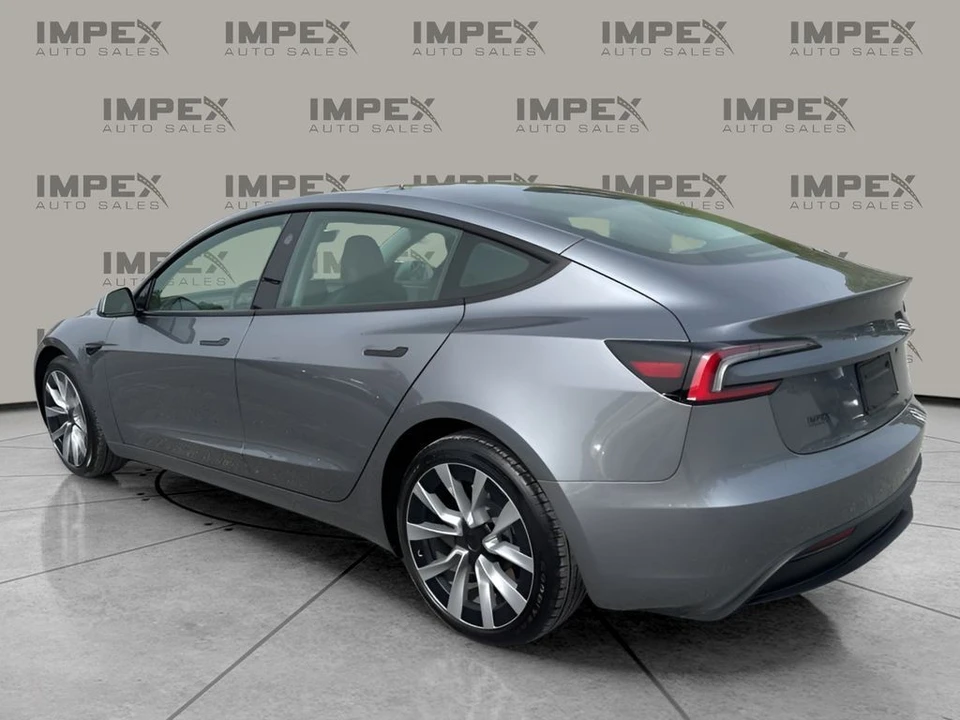 2024 Tesla Model 3 - Image 3 of 31
