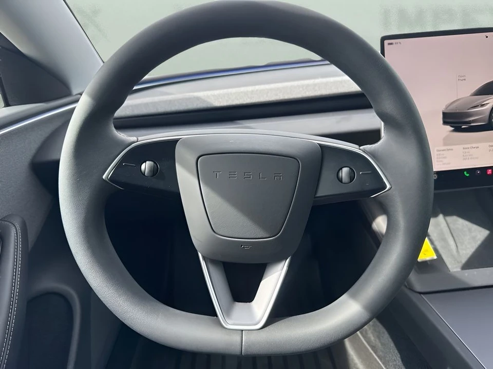 2024 Tesla Model 3 - Image 16 of 31