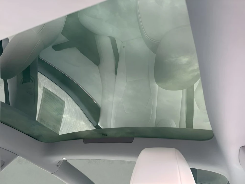 2024 Tesla Model 3 - Image 11 of 12