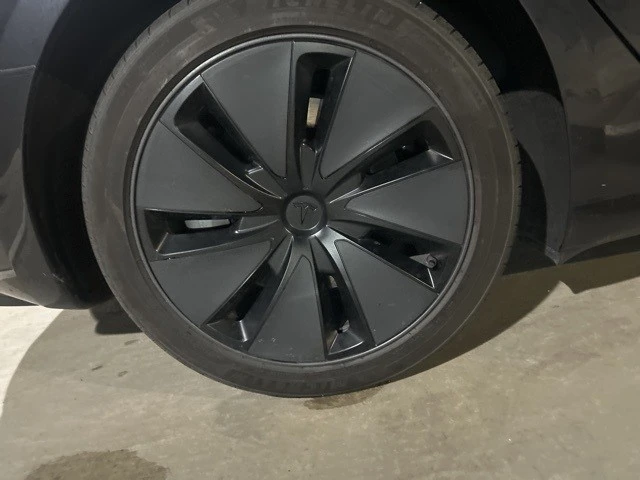 2024 Tesla Model 3 - Image 9 of 10