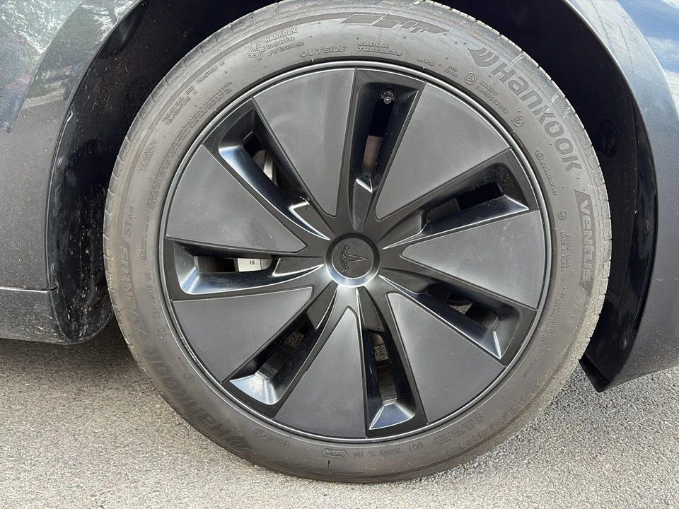 2024 Tesla Model 3 - Image 10 of 21