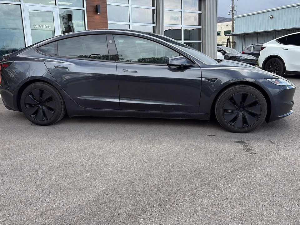 2024 Tesla Model 3 - Image 9 of 21