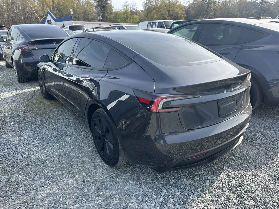 2024 Tesla Model 3 - Image 5 of 7