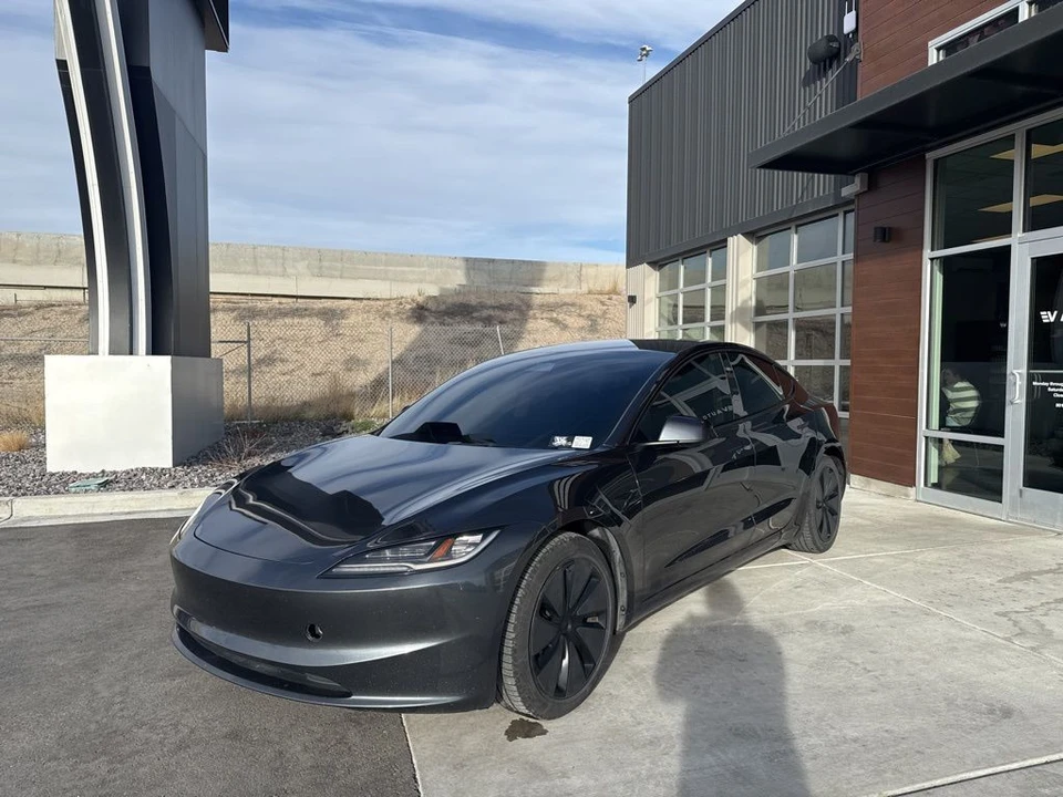 2024 Tesla Model 3 - Image 4 of 21