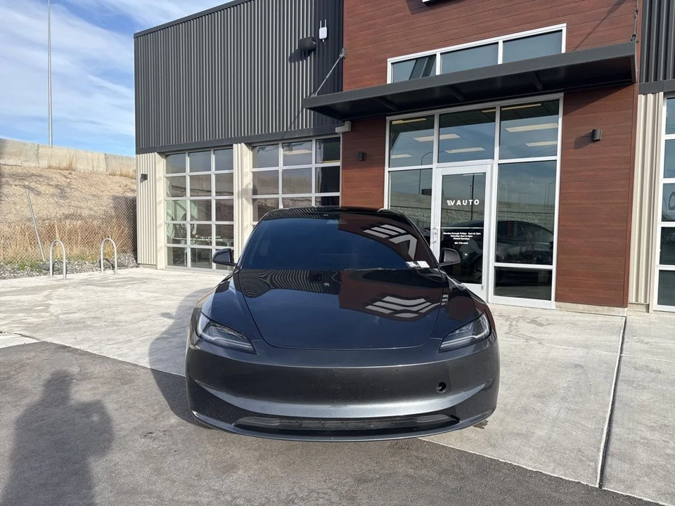 2024 Tesla Model 3 - Image 3 of 21