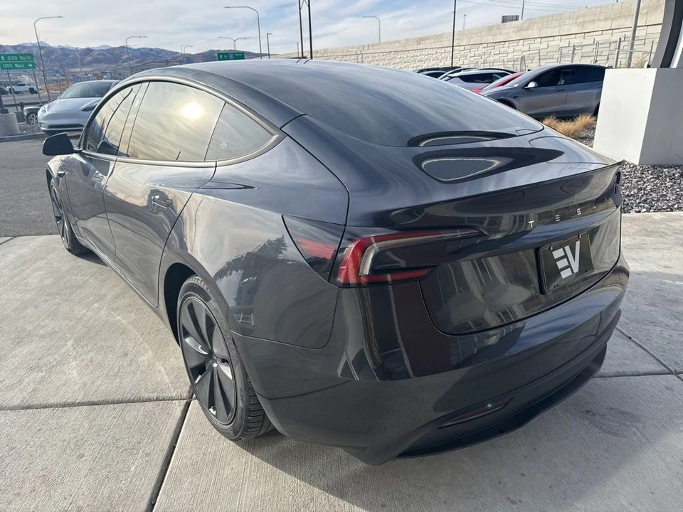 2024 Tesla Model 3 - Image 6 of 21