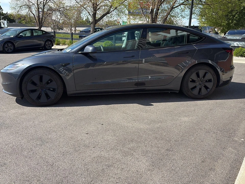 2024 Tesla Model 3 - Image 5 of 27