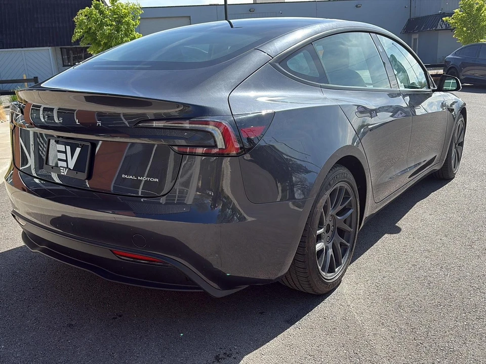 2024 Tesla Model 3 - Image 9 of 27